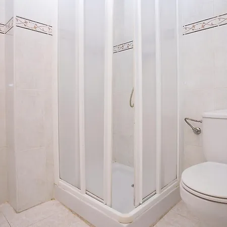 Apartamento La Caleta 05 *